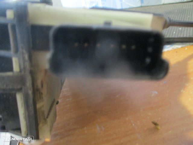 Fecho 968691920  40517190 CITROEN DS5 FASE 1 2013 2.0HDI 163CV 5P BRANCO FESQ 6 PINOS - 4