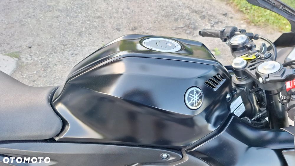 Yamaha YZF - 31