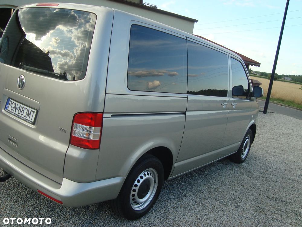 Volkswagen Transporter Caravelle Kurz Trendline - 4