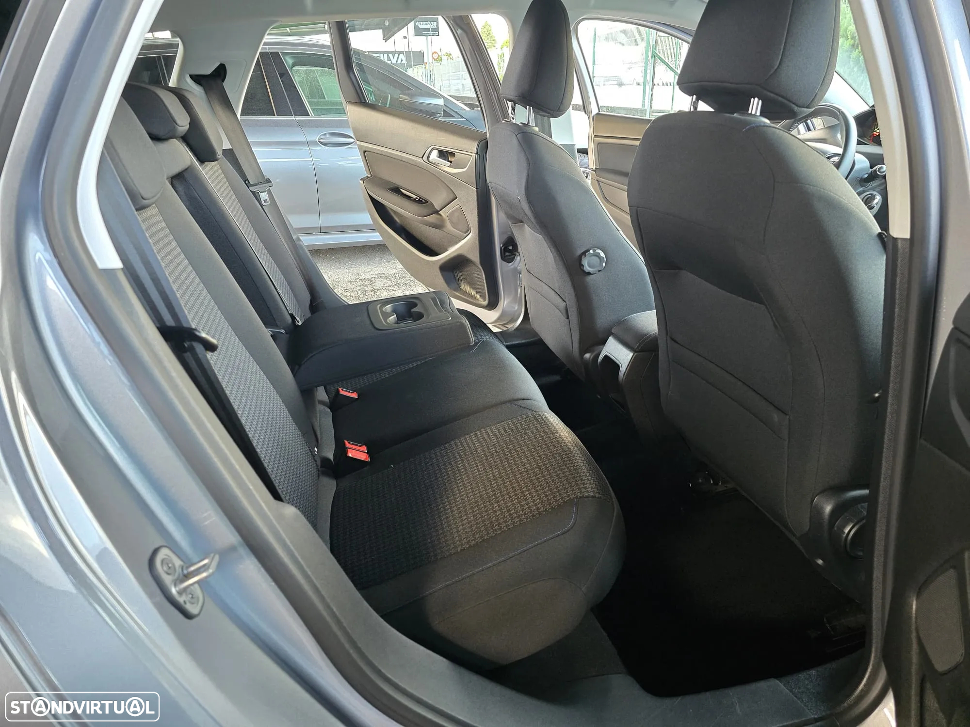 Peugeot 308 SW 1.5 BlueHDi Style - 29
