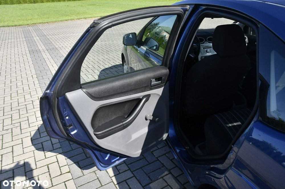 Ford Focus - 16