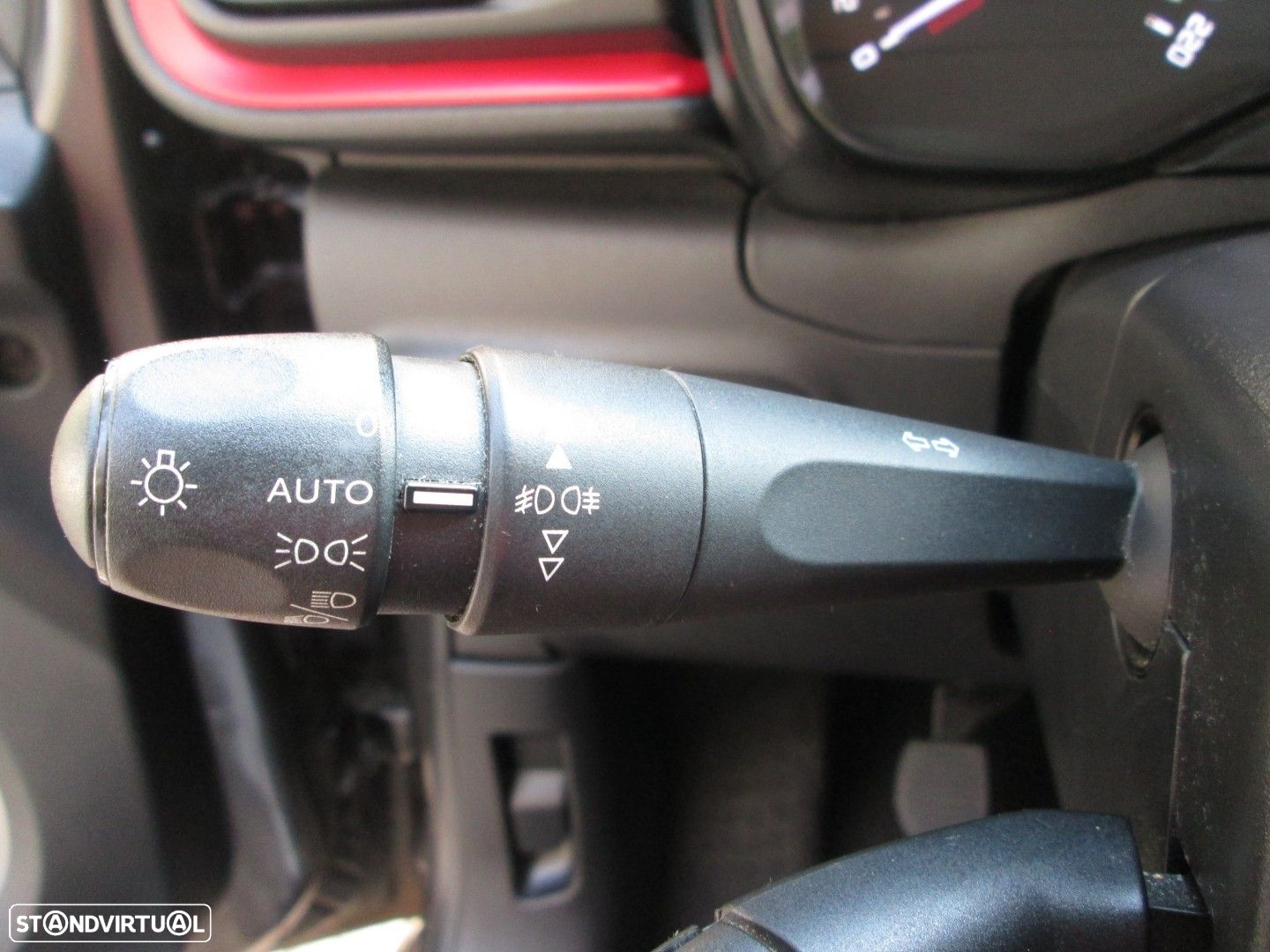 Citroën C3 1.2 PureTech C-Series - 13