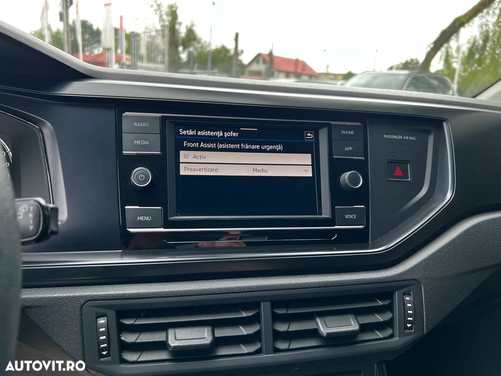 Volkswagen Polo 1.0 MPI Base - 26