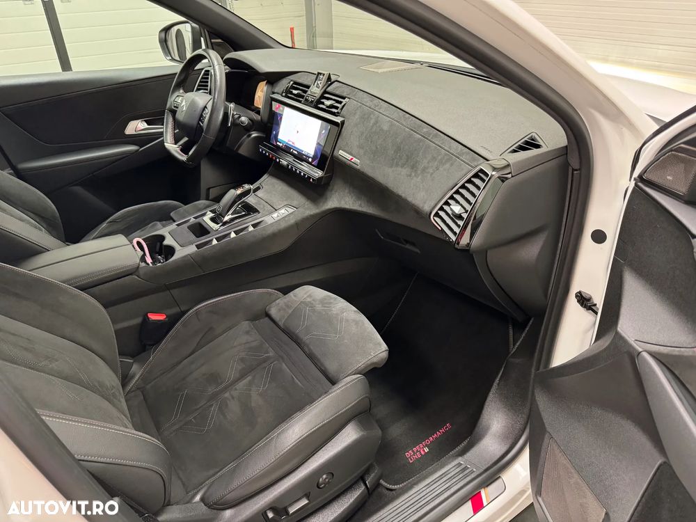DS Automobiles DS 7 Crossback PERFORMANCE LINE - 11