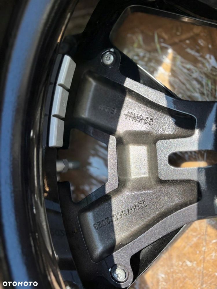 KOŁA FELGI ALUFELGI BMW SERIA 5 G60 G61 275/35/20 Styl 939M 5A324E8 5A324E9 - 15