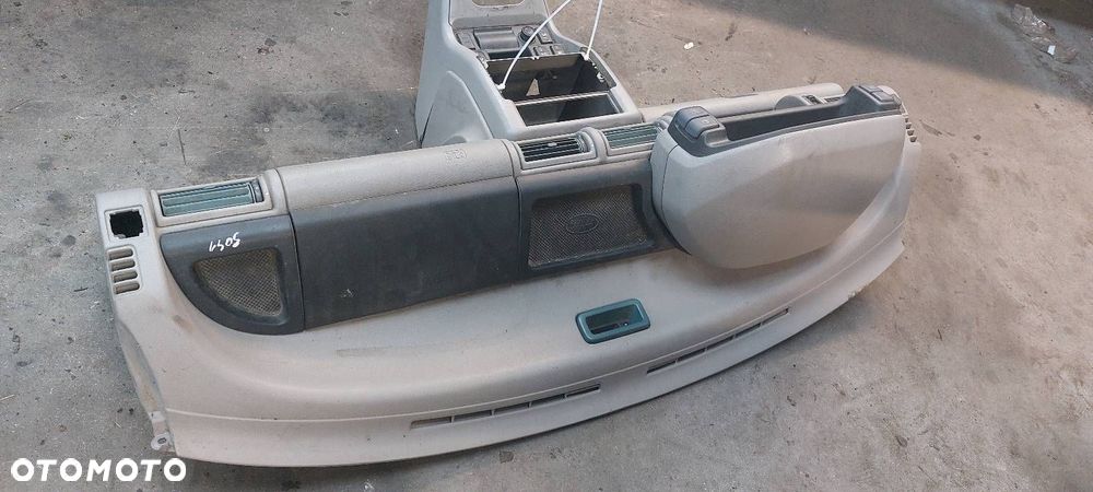 KOKPIT DESKA ROZDZIELCZA FREELANDER I EUROPA - 4