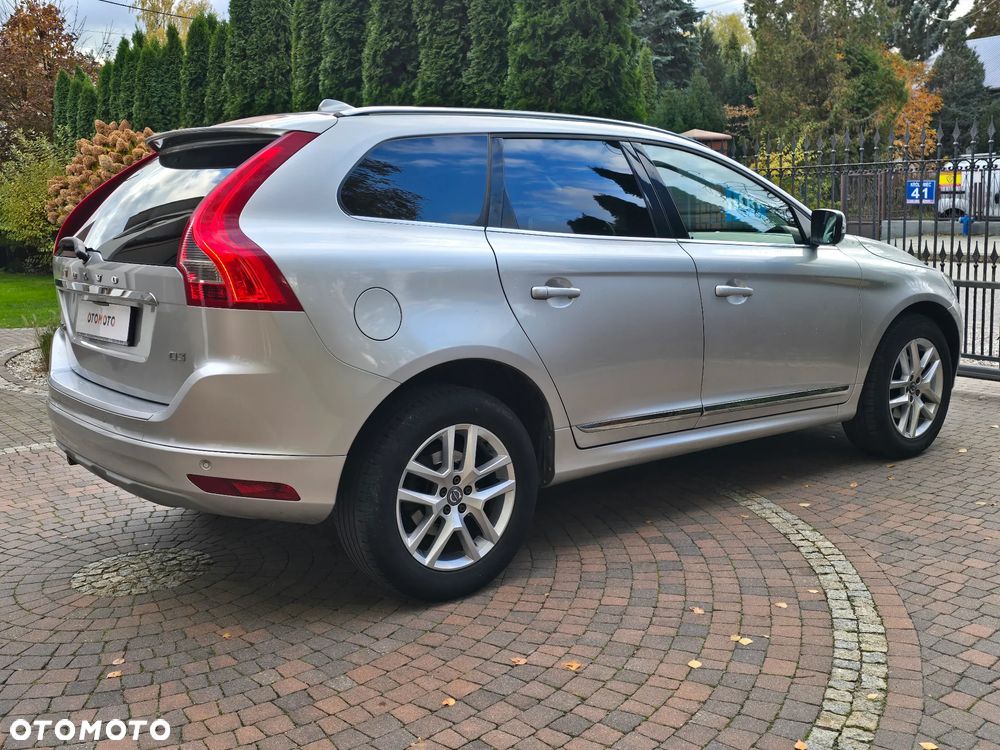Volvo XC 60 D3 Geartronic Summum - 25