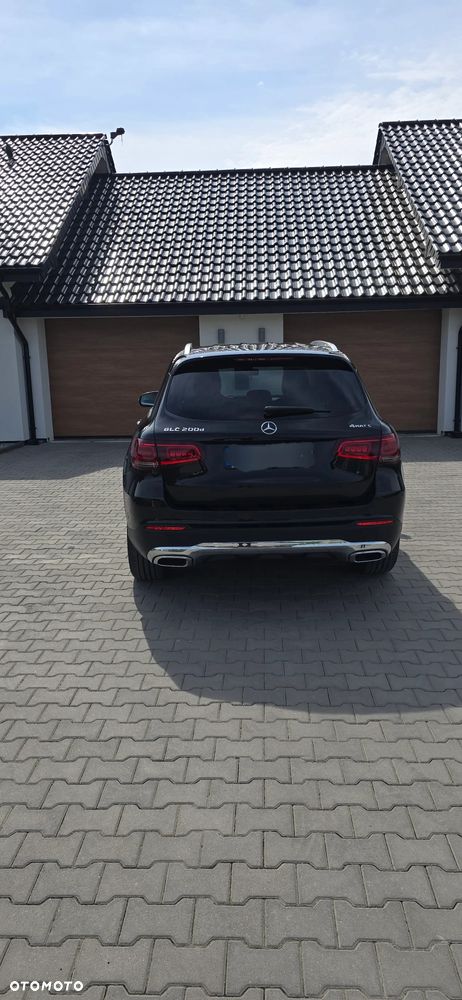 Mercedes-Benz GLC 200 d 4-Matic Business Edition - 3