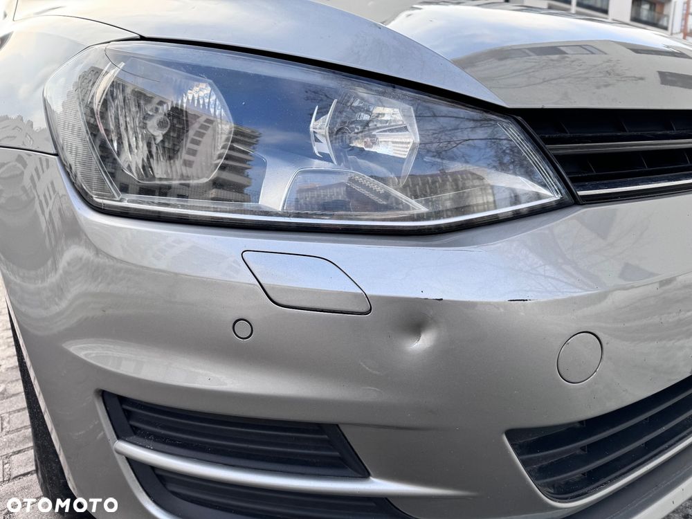 Volkswagen Golf - 22