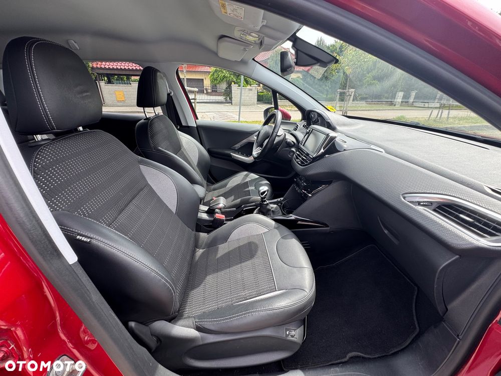 Peugeot 2008 1.2 Pure Tech GPF Active S&S - 8