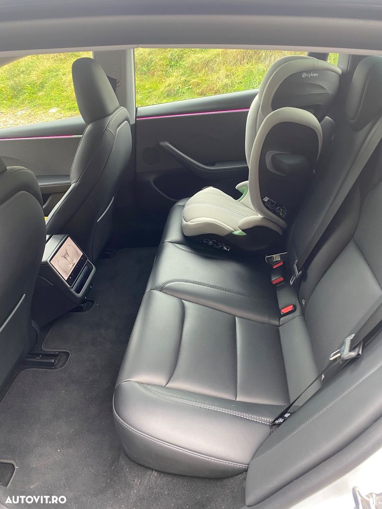 Tesla Model 3 RWD - 5
