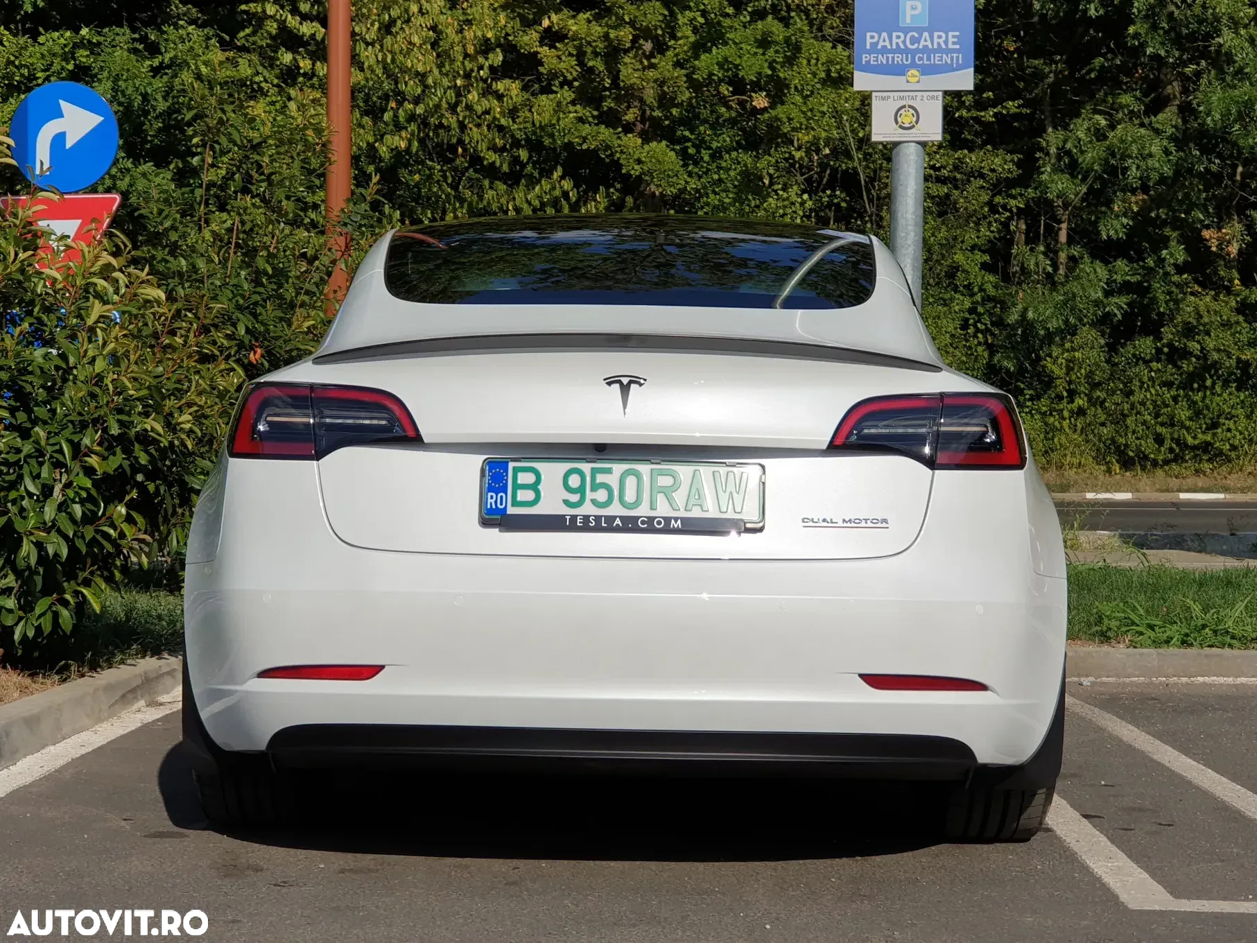 Tesla Model 3 Performance - 13
