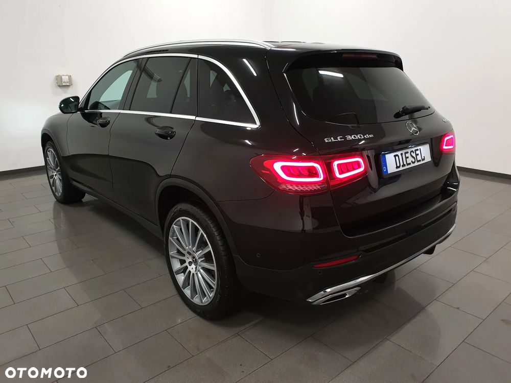 Mercedes-Benz GLC 300 de 4Matic 9G-TRONIC AMG Line Plus - 4