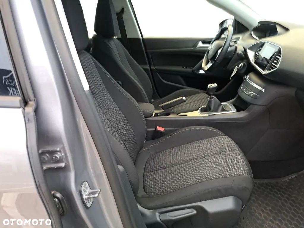 Peugeot 308 SW 1.5 BlueHDi Active S&S - 13