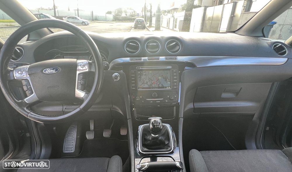 Ford S-Max 2.0 TDCi Titanium 7L - 5