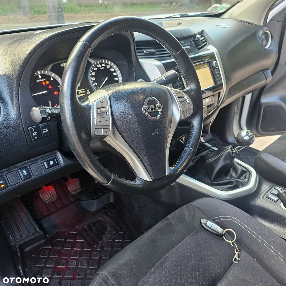 Nissan Navara 2.5 D LE Long EU5 - 21