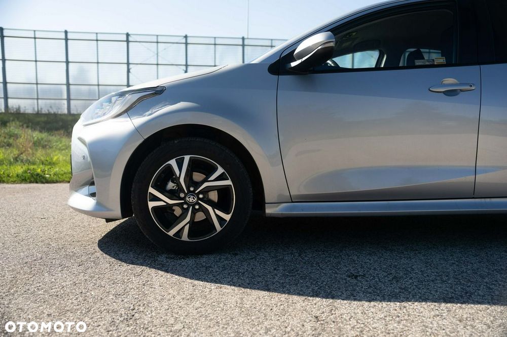 Toyota Yaris 1.5 Style CVT - 12