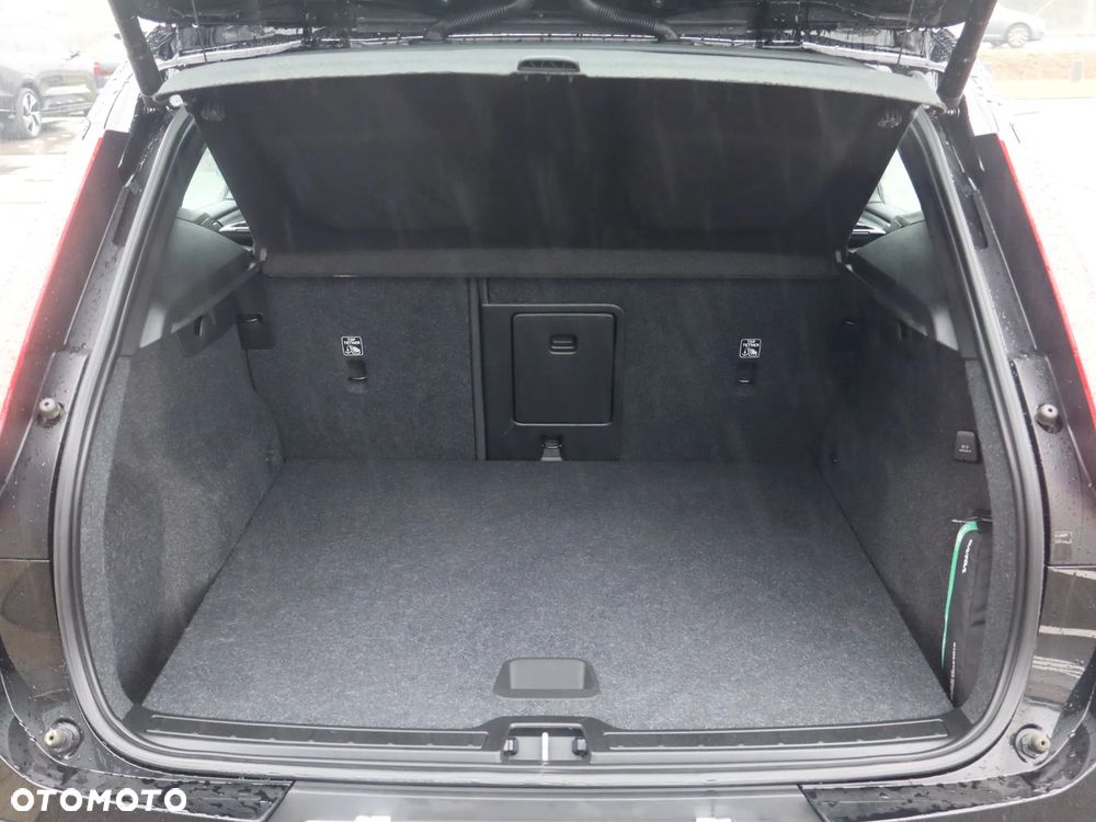 Volvo XC 40 T3 Momentum Pro - 16