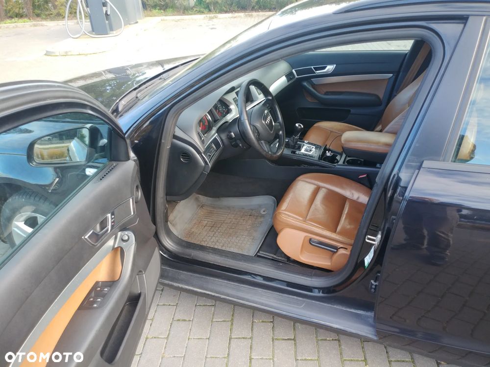 Audi A6 Avant - 10