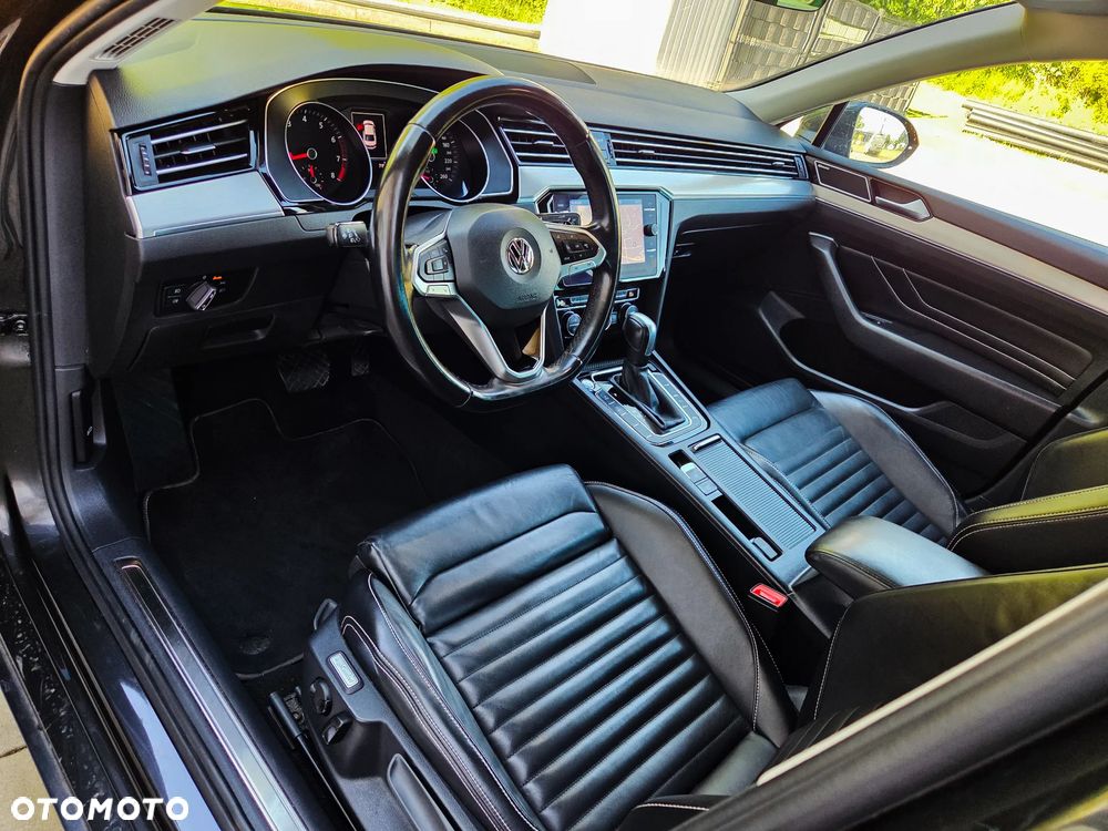 Volkswagen Passat 2.0 TSI Elegance DSG - 12