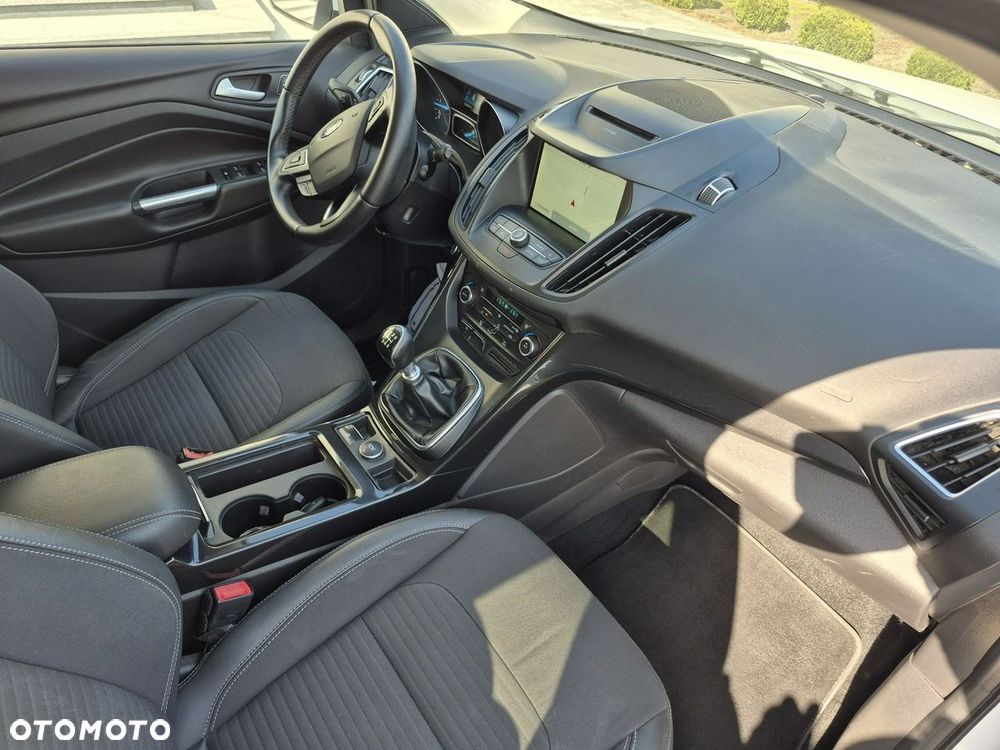 Ford Kuga - 6