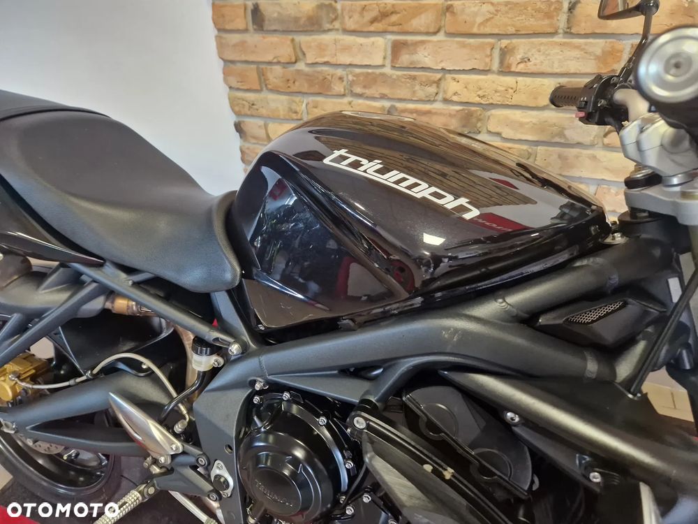 Triumph Street Triple - 29