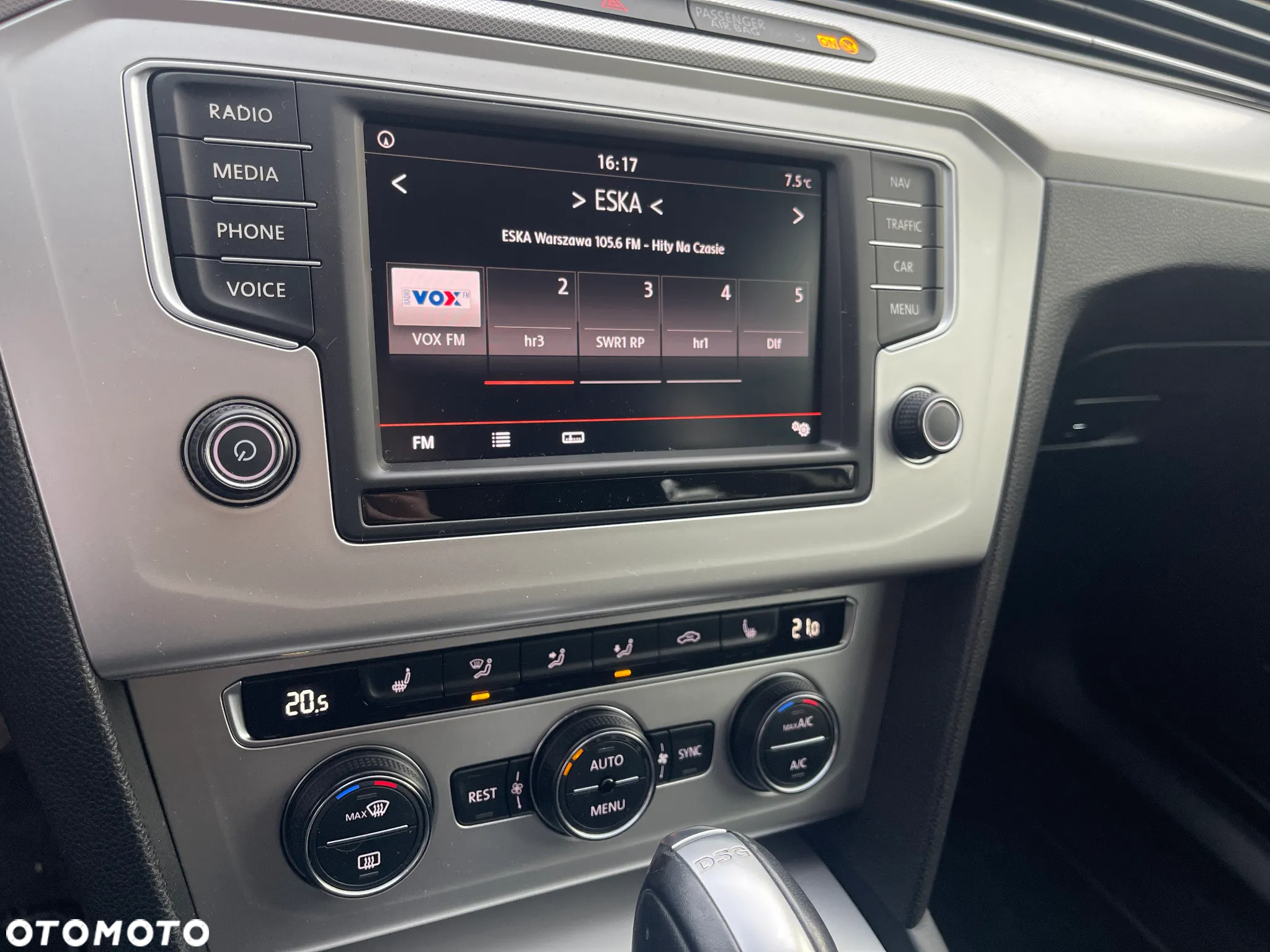 Volkswagen Passat 2.0 TDI BMT Comfortline DSG - 9