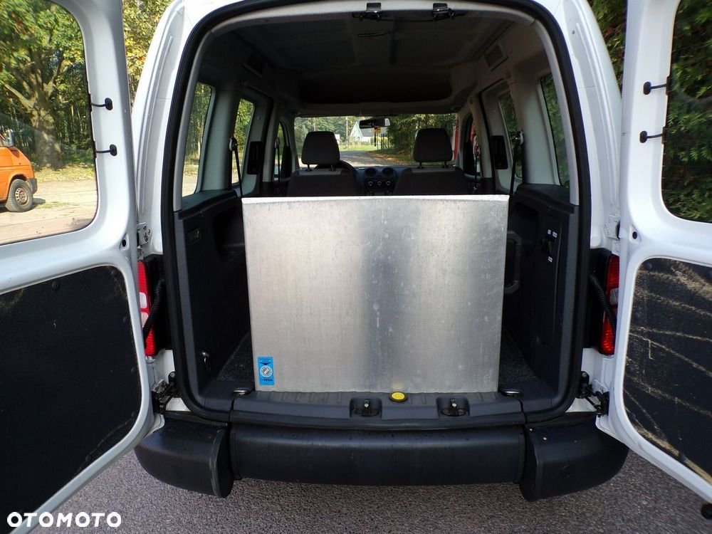 Volkswagen Caddy - 23