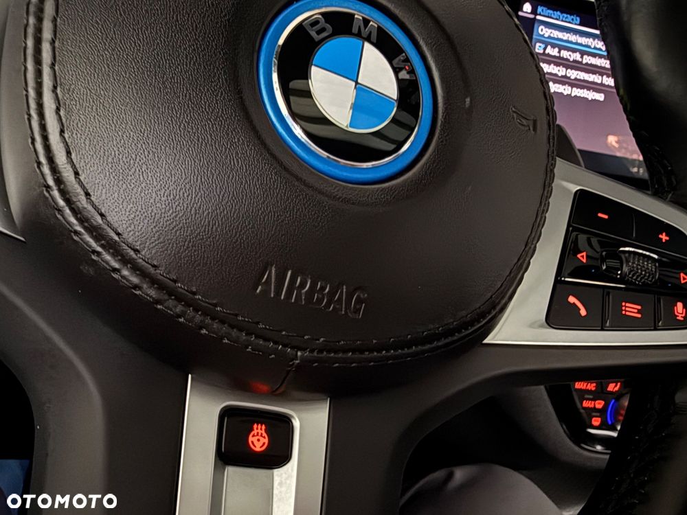 BMW Seria 5 520e M Sport sport - 33