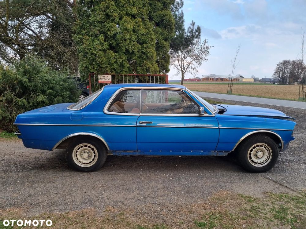 Mercedes-Benz W123 - 1