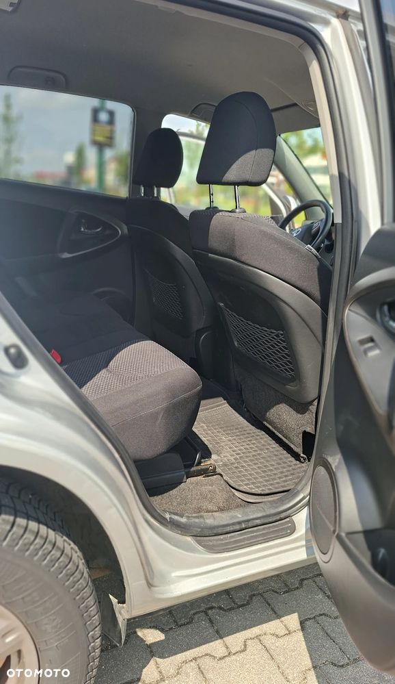 Toyota RAV4 2.2 D-4D 4x2 Life - 11