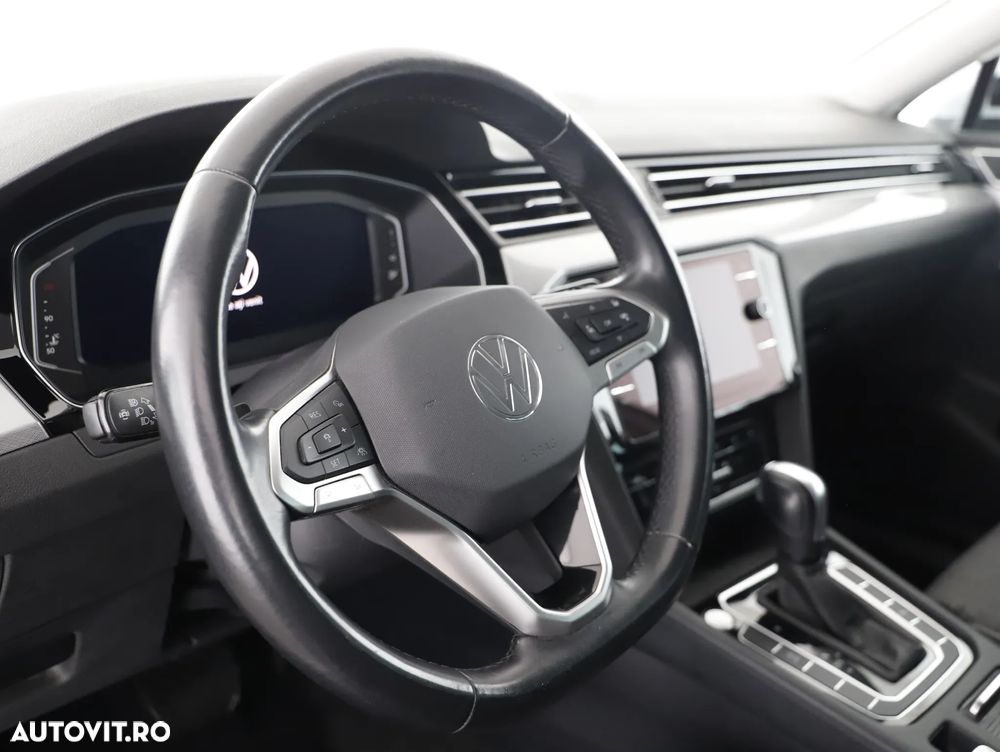 Volkswagen Passat 2.0 TDI SCR DSG Business - 12