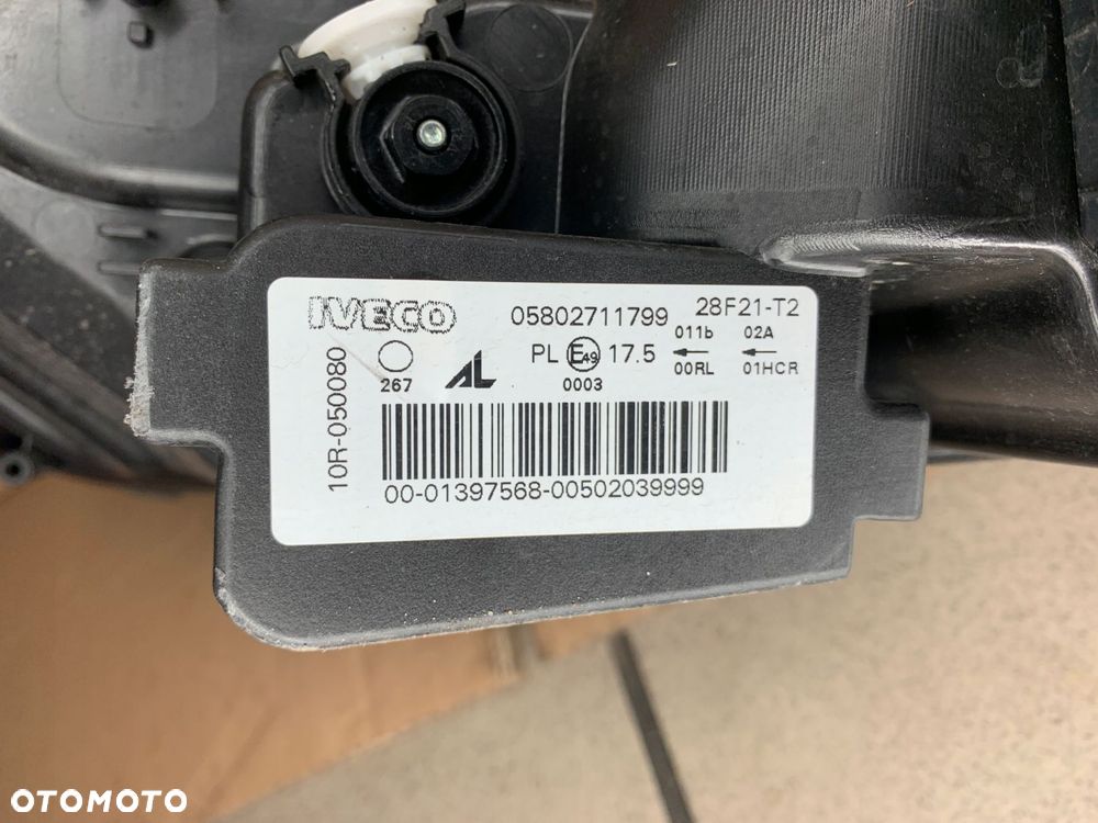 lampa prawa przednia iveco daily full led idealna - 9