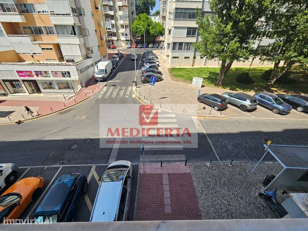 Apartamento T1 + arrecadação na Rua Comandante Germano Dias, Oeiras - Grande imagem: 5/25