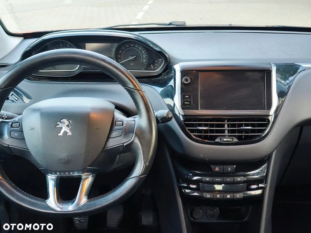 Peugeot 208 1.2 PureTech Active - 15