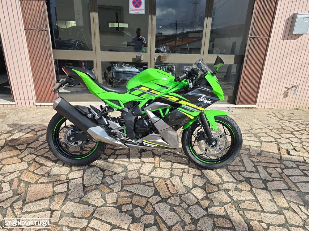 Kawasaki Ninja - 1