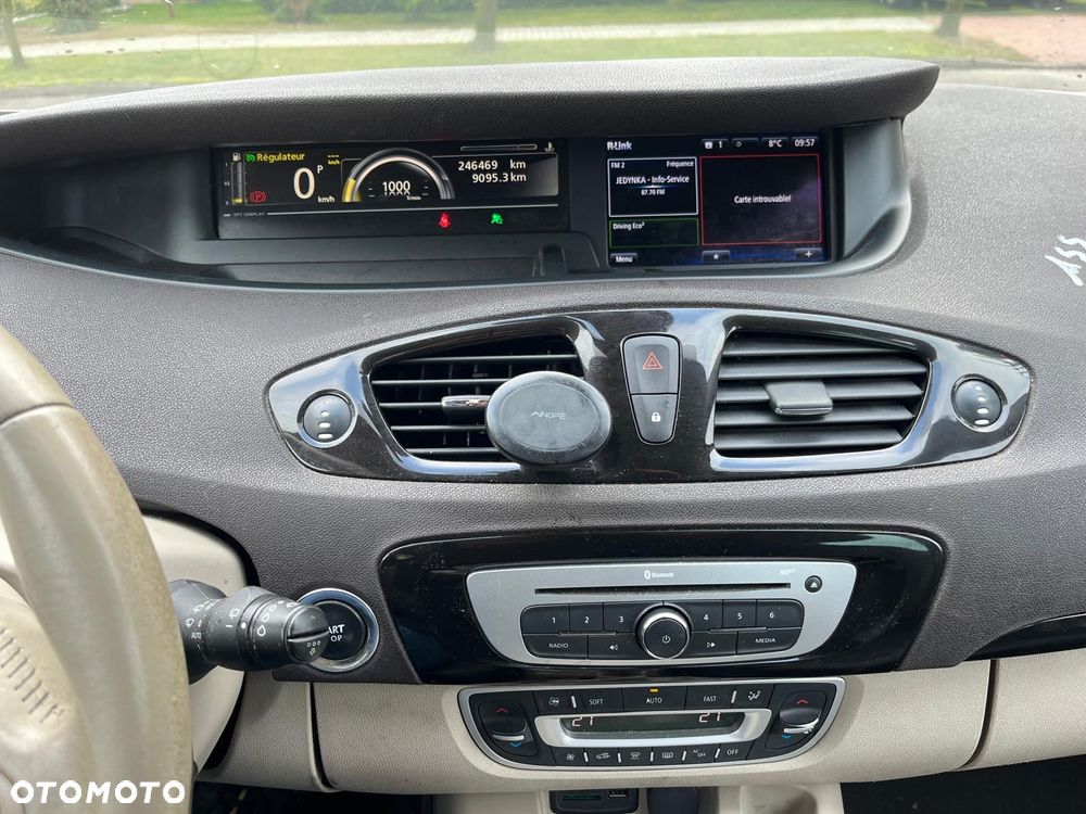 Renault Grand Scenic - 20