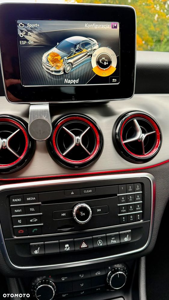 Mercedes-Benz CLA AMG 45 4-Matic - 19