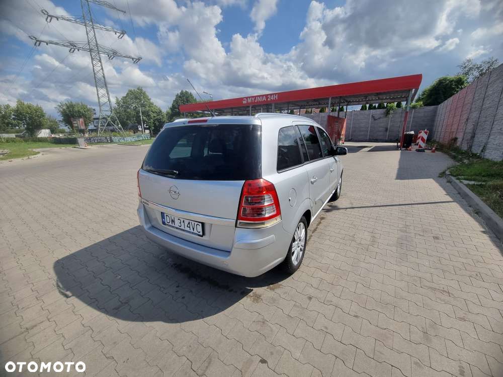 Opel Zafira 1.8 Cosmo - 5