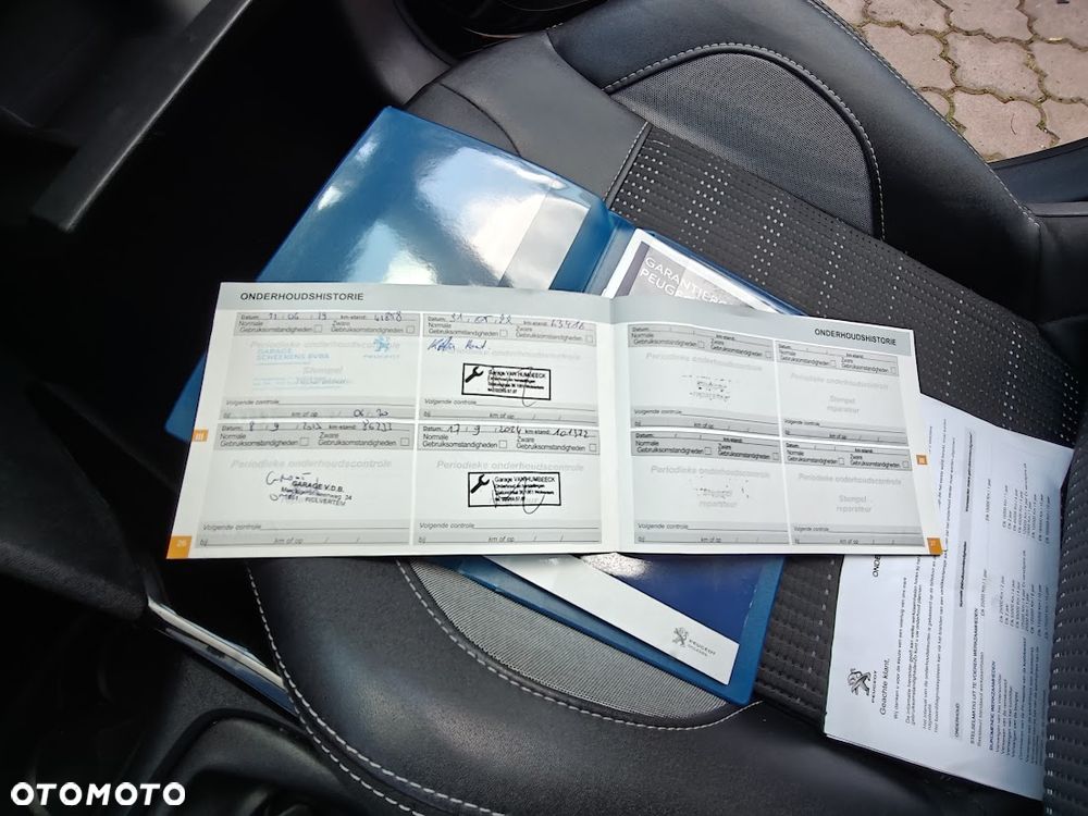 Peugeot 2008 PureTech 110 Stop&Start Allure - 22