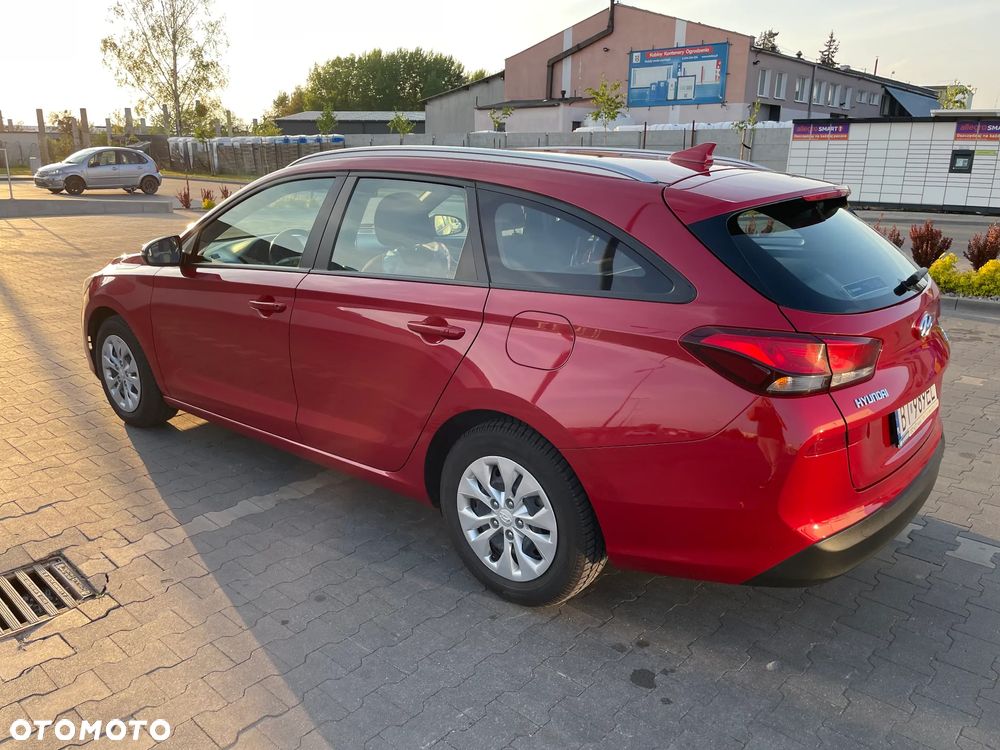Hyundai i30 1.4 Classic + - 9