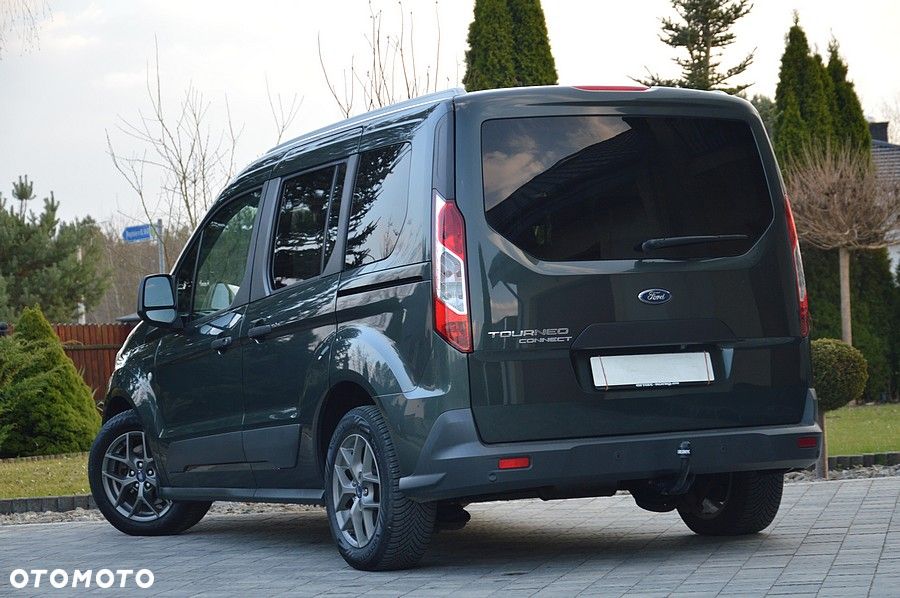 Ford Tourneo Connect 1.5 TDCi Start-Stop Titanium - 9