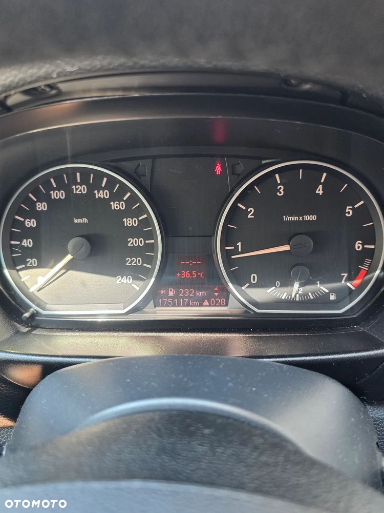 BMW Seria 1 118i - 13