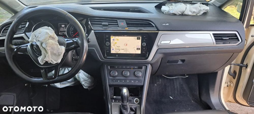 Volkswagen Touran - 7