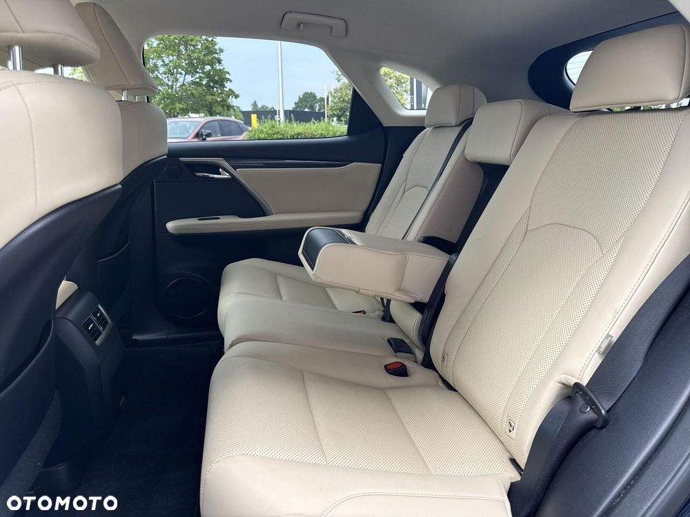 Lexus RX - 20