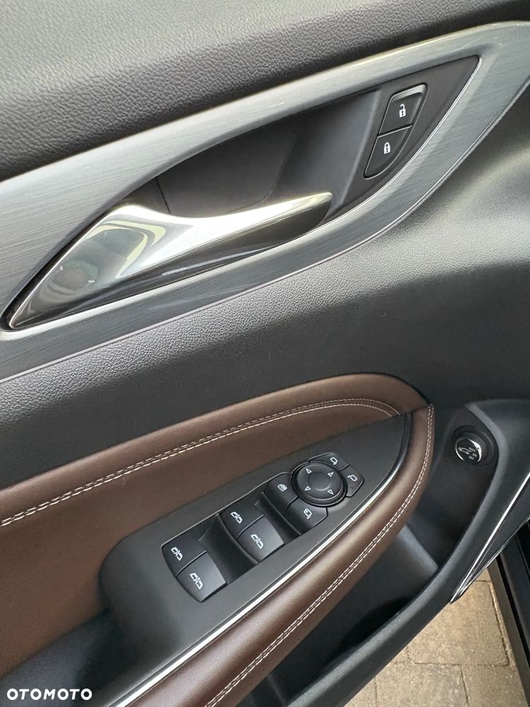 Opel Insignia 2.0 CDTI Exclusive S&S - 16