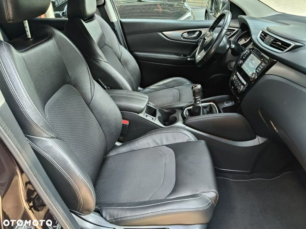 Nissan Qashqai 1.6 DIG-T Tekna - 17