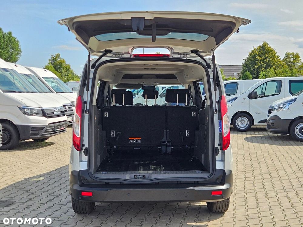Ford Transit Connect - 18