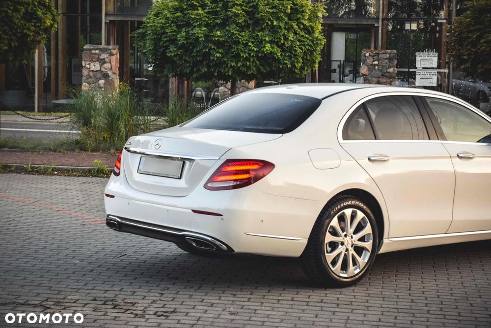Mercedes-Benz Klasa E 300 9G-TRONIC Avantgarde - 15