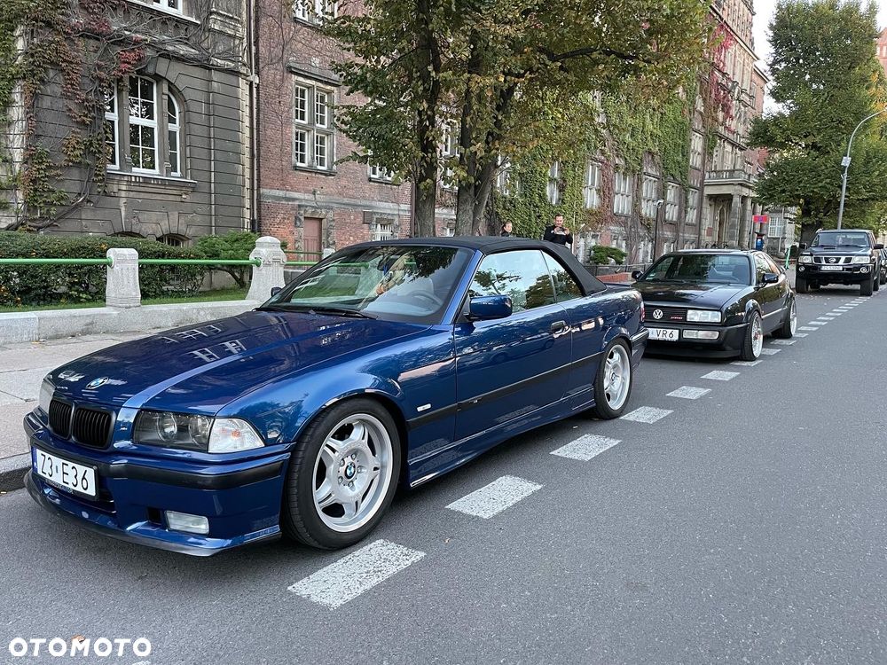 BMW Seria 3 320i - 4